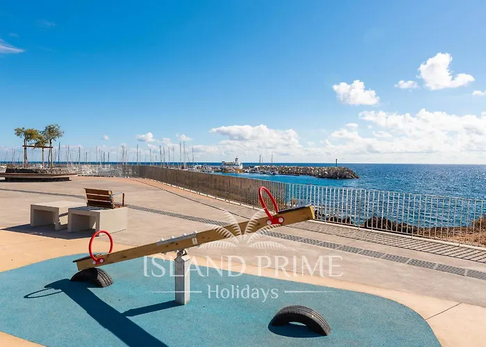Oceanfront Holiday With Stunning Views Lbr650