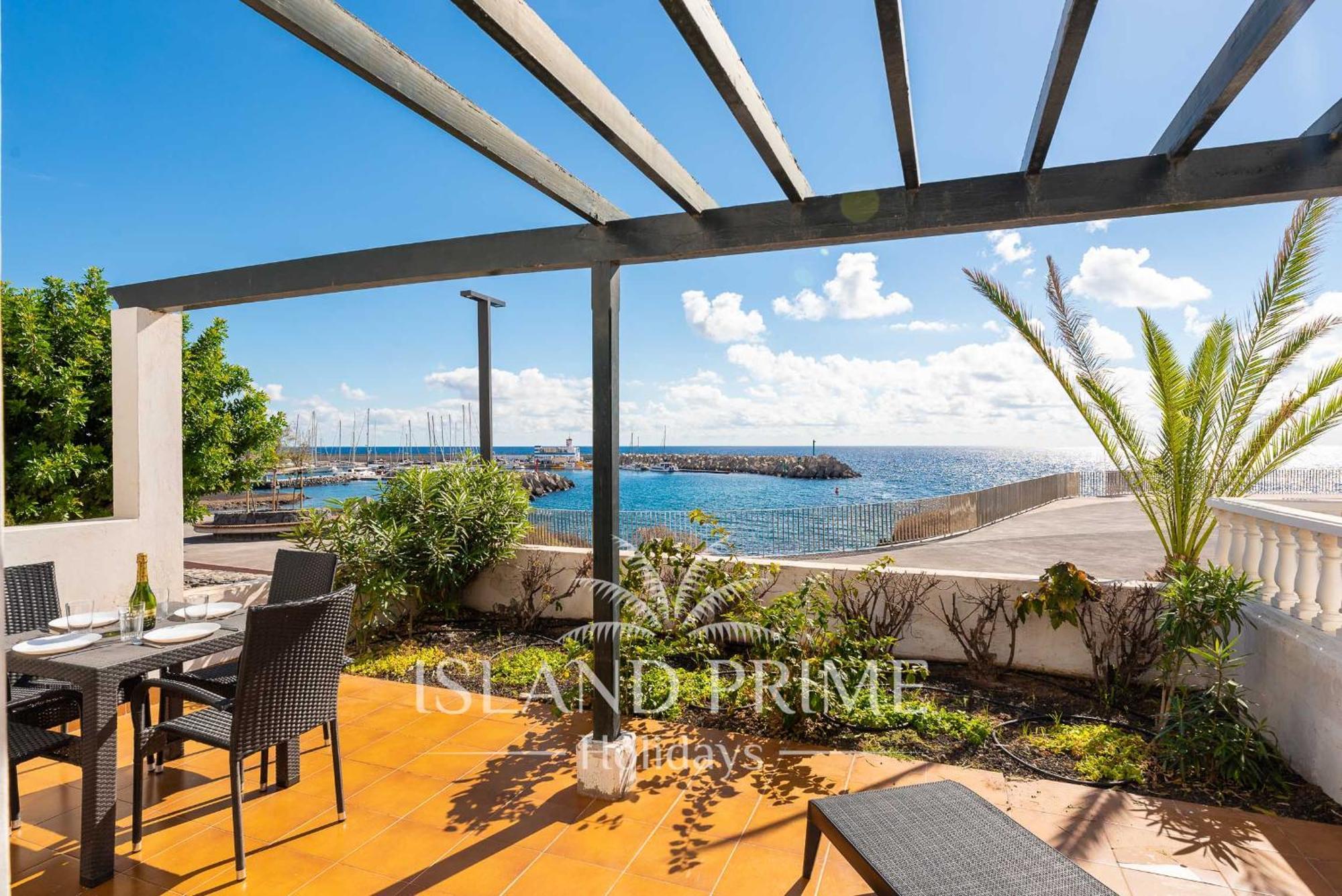 Oceanfront With Stunning Views Lbr650